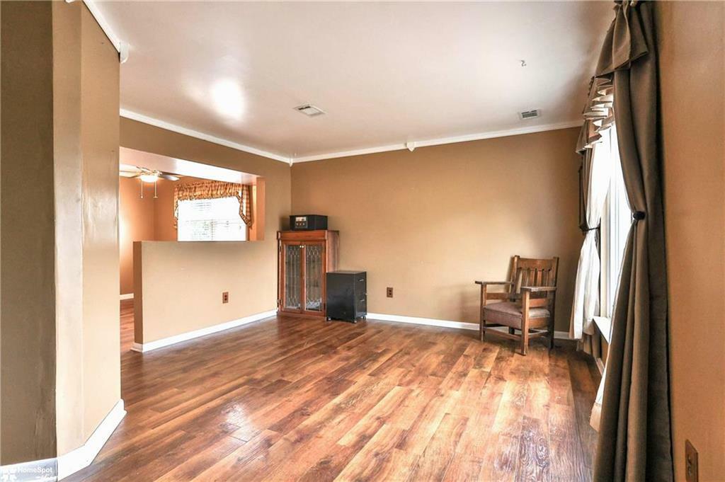 Property Photo:  10 Whittier Court  PA 18951 