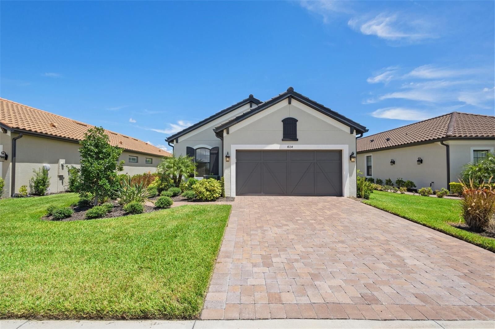 Property Photo:  4134 Montegrappa Way  FL 33543