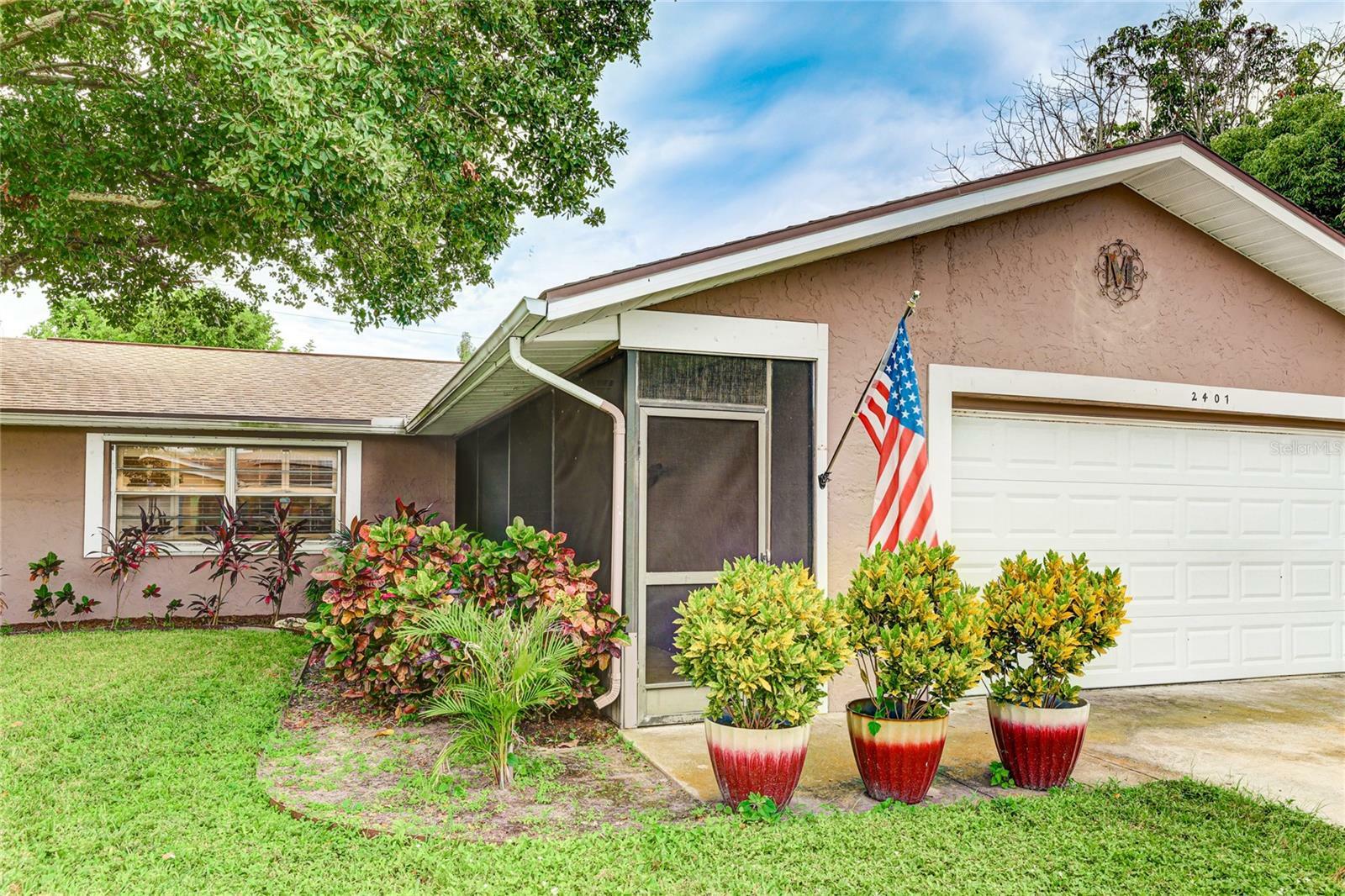 Property Photo:  2407 16th Street W  FL 34221 