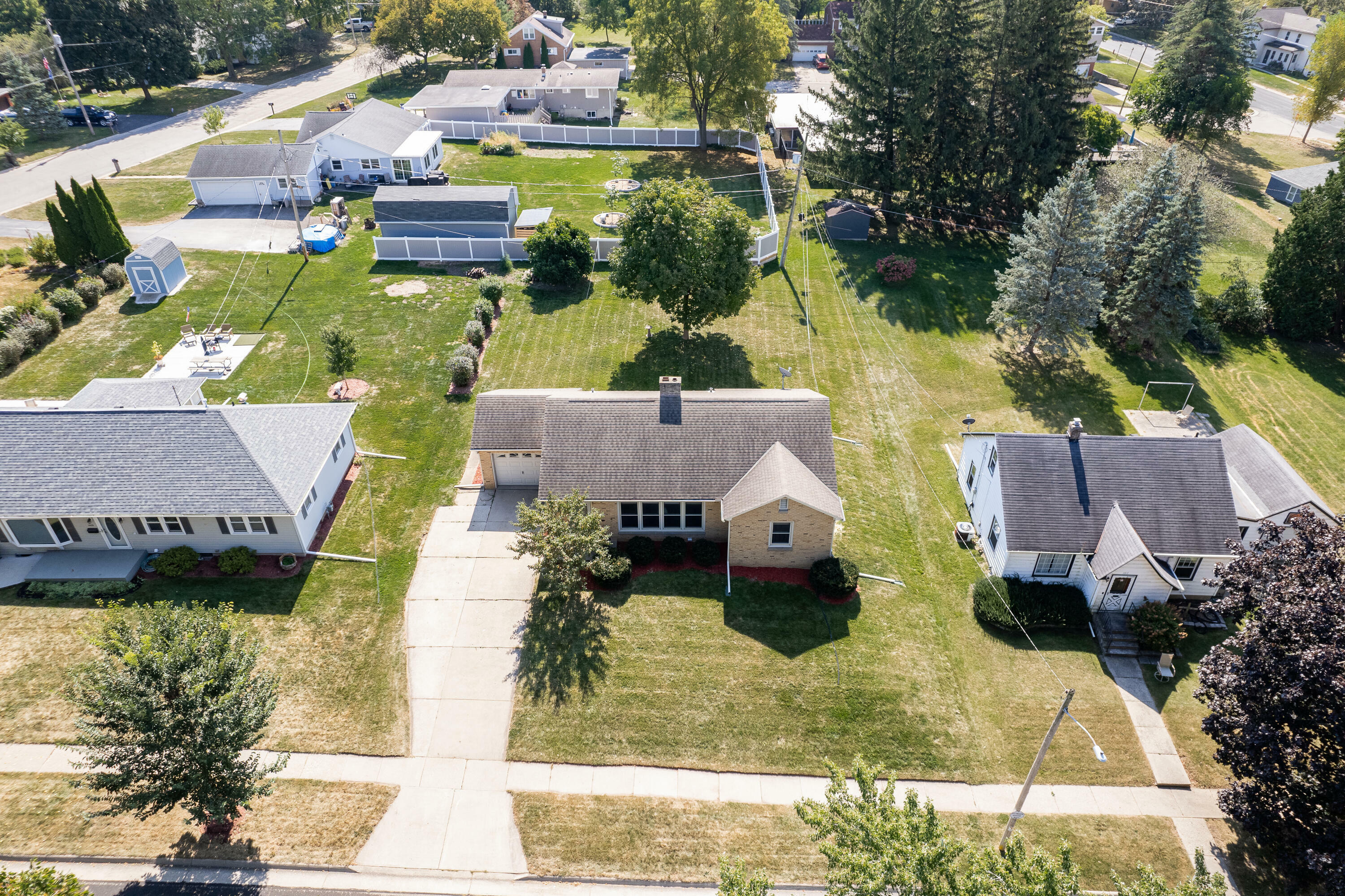 Property Photo:  1321 Sunset Ave  WI 53094 