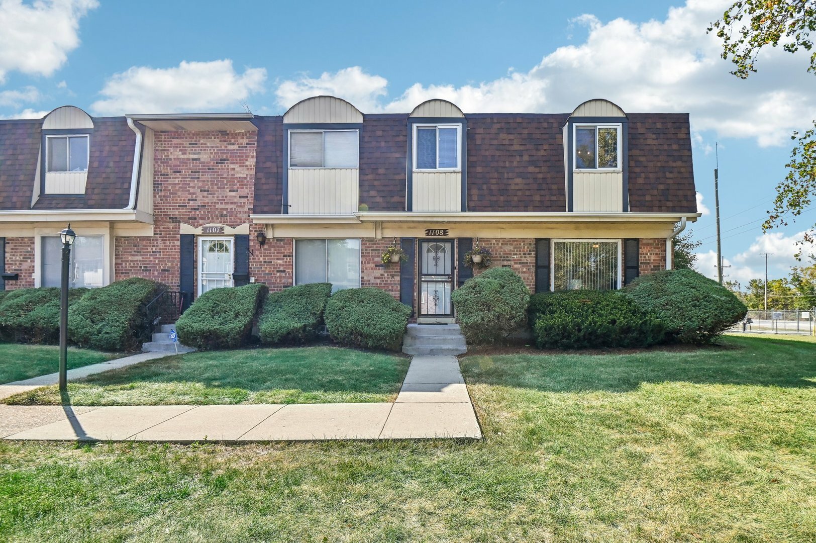 Property Photo:  1108 Euclid Lane  IL 60471 