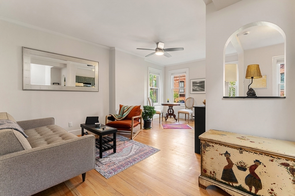 Property Photo: 50 Lawrence St Ph MA 02116