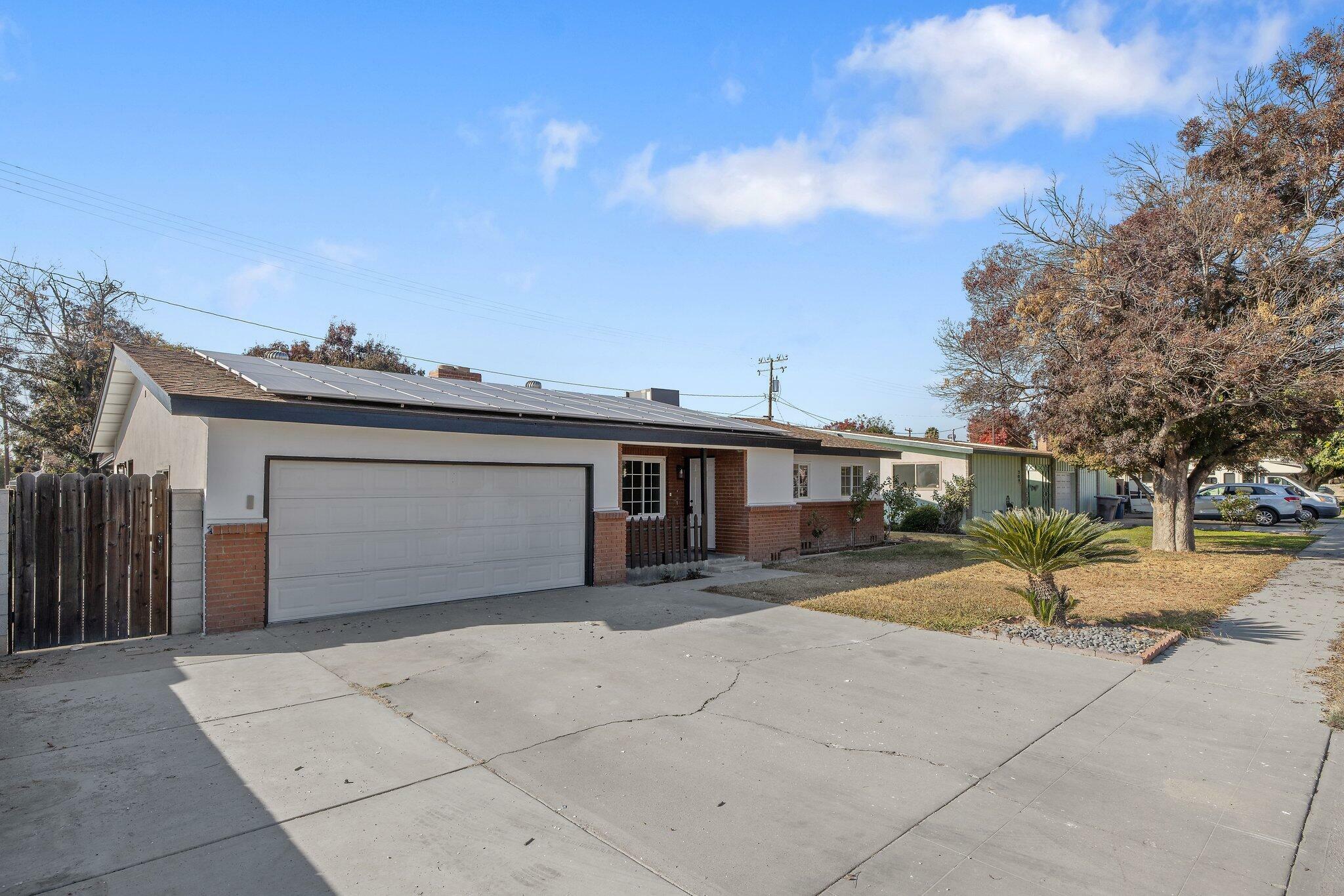 Property Photo:  307 N Lane Street  CA 93274 