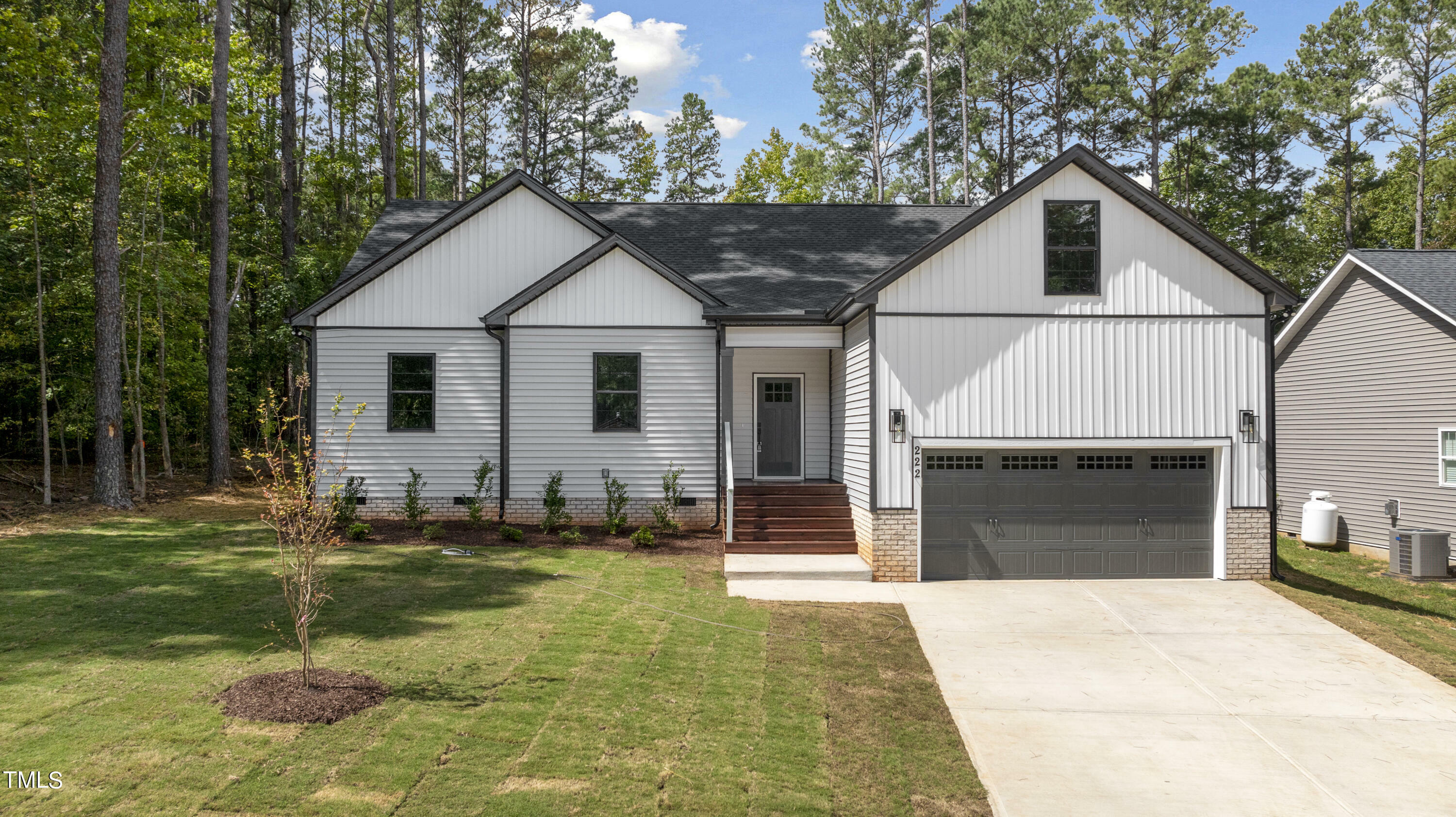 Property Photo: 222 Shawnee Drive NC 27549
