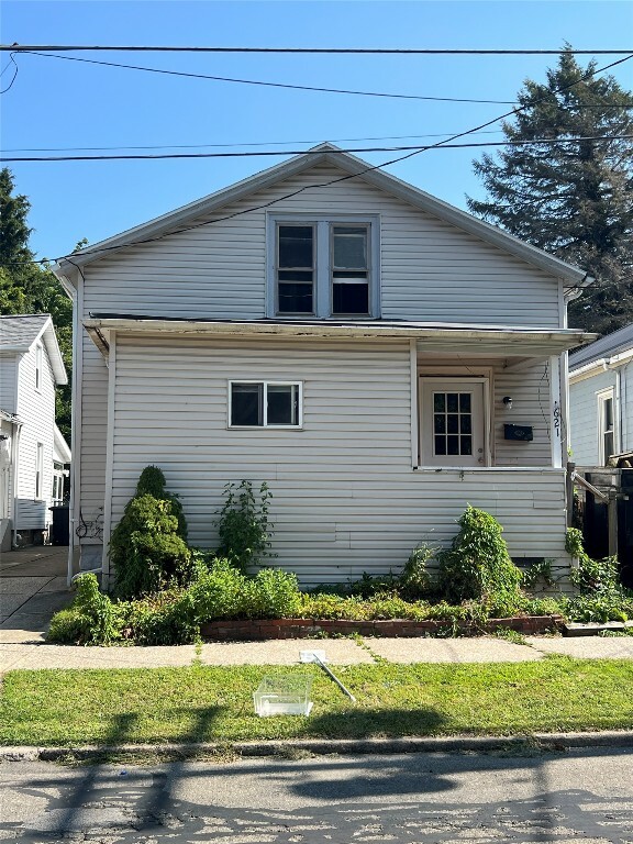 621 Raspberry Street  Erie PA 16502 photo