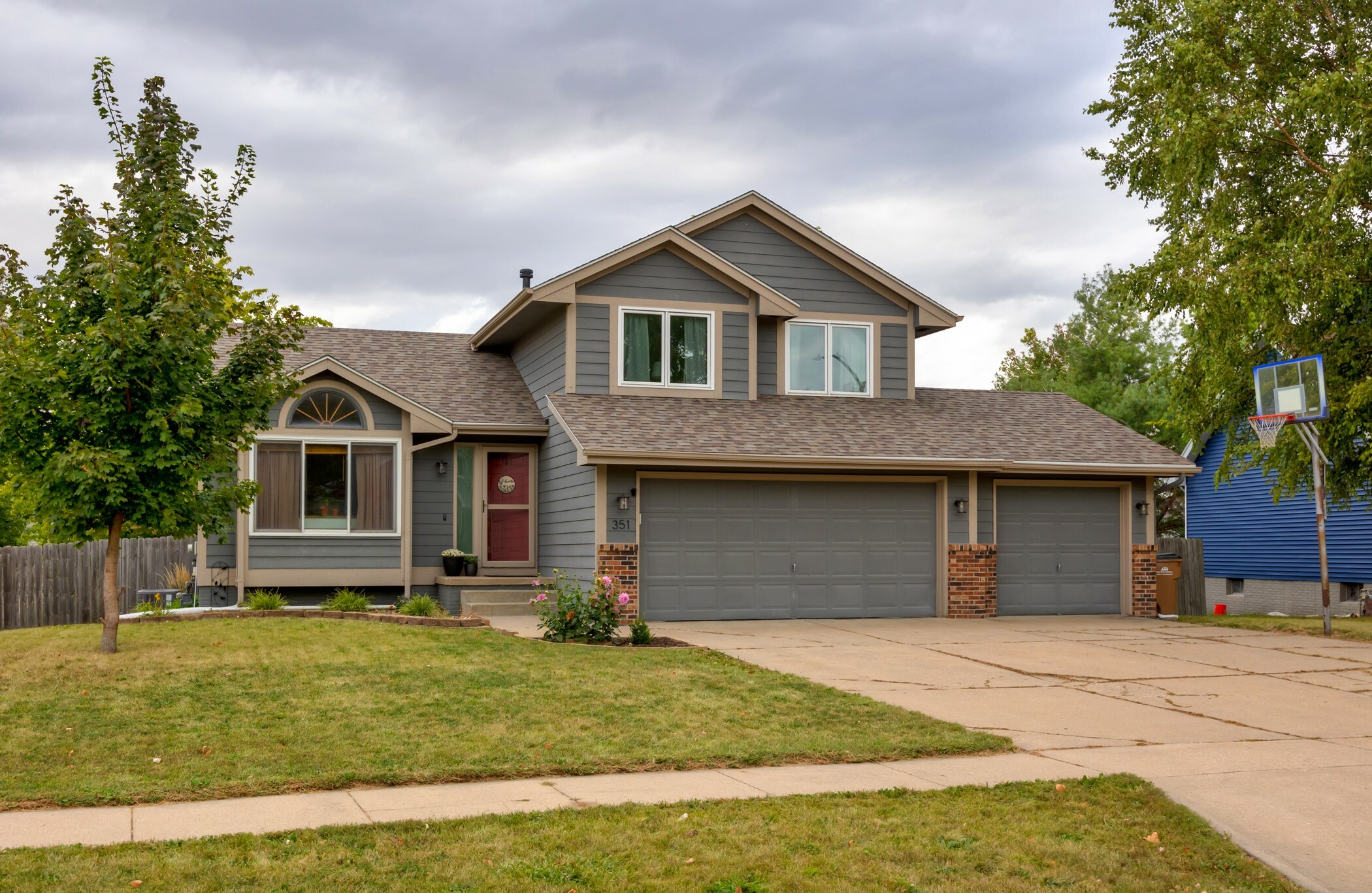 Property Photo:  351 SW Kennybrook Drive  IA 50111 