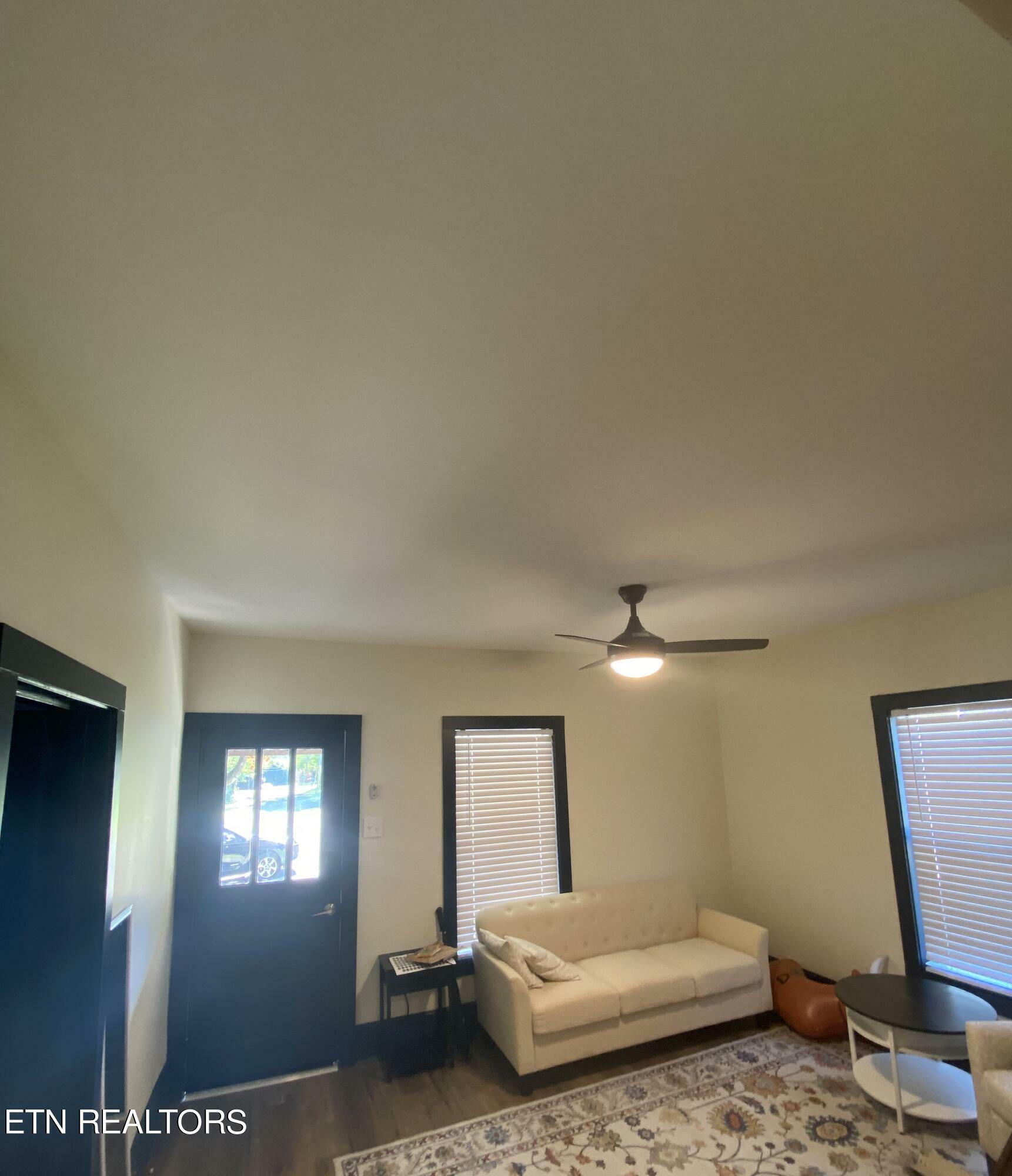 Property Photo:  1604 Mingle Ave  TN 37921 