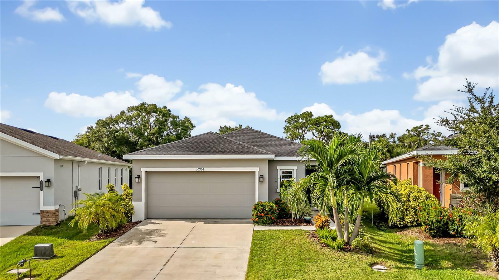 Property Photo:  10966 High Noon Trail  FL 34219 