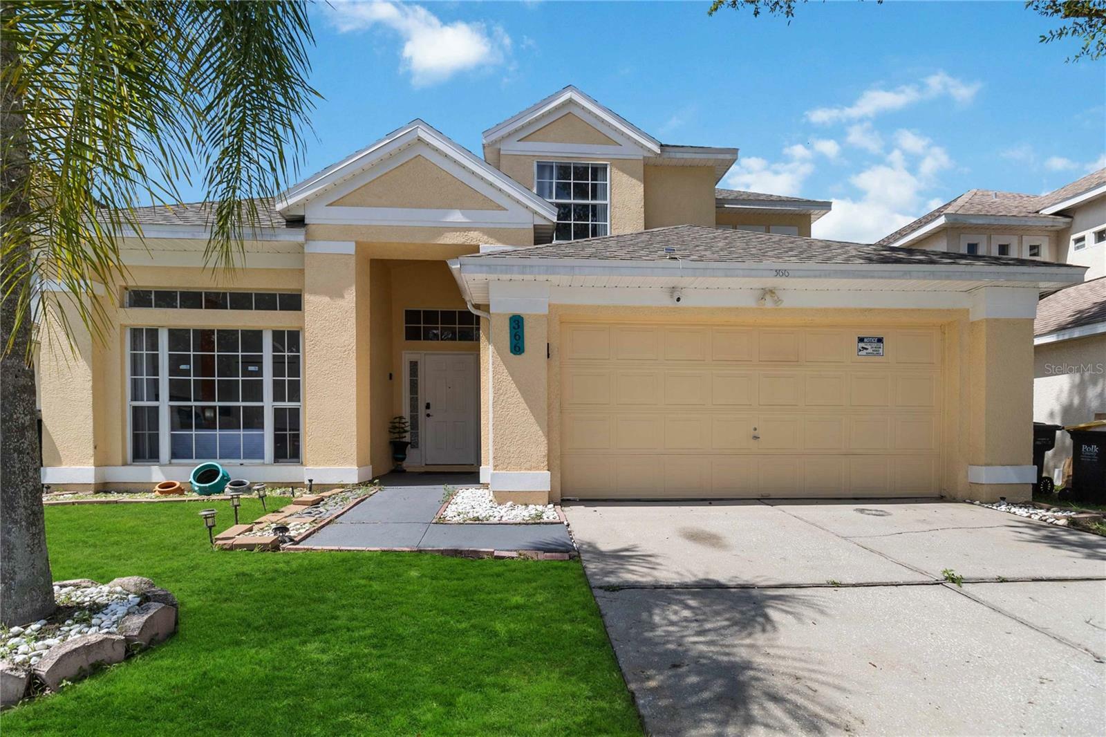 Property Photo:  366 Riggs Circle  FL 33897 