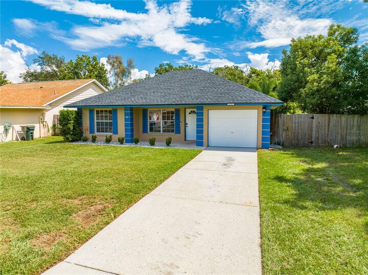 Property Photo:  1711 Charleston Ln  FL 34769 