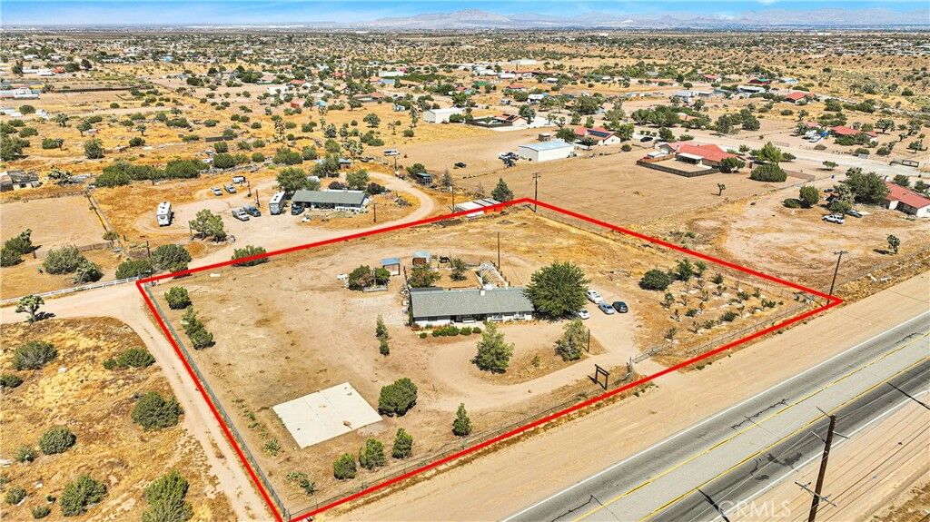 Property Photo: 10290 Phelan Road CA 92344