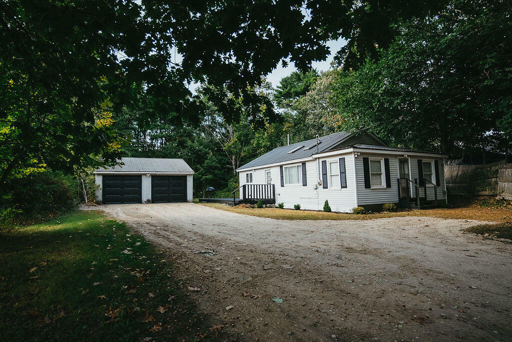 Property Photo:  162 Park Street  ME 04473 