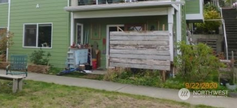 Property Photo:  130 5th Street A101  WA 98260 