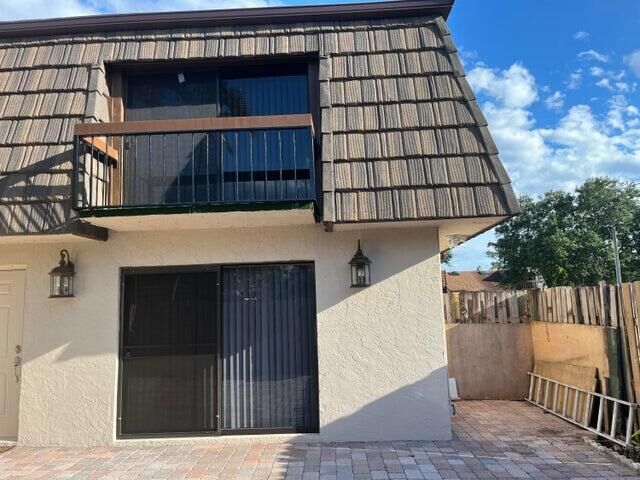 Property Photo: 4019 Palm Bay Circle A FL 33406