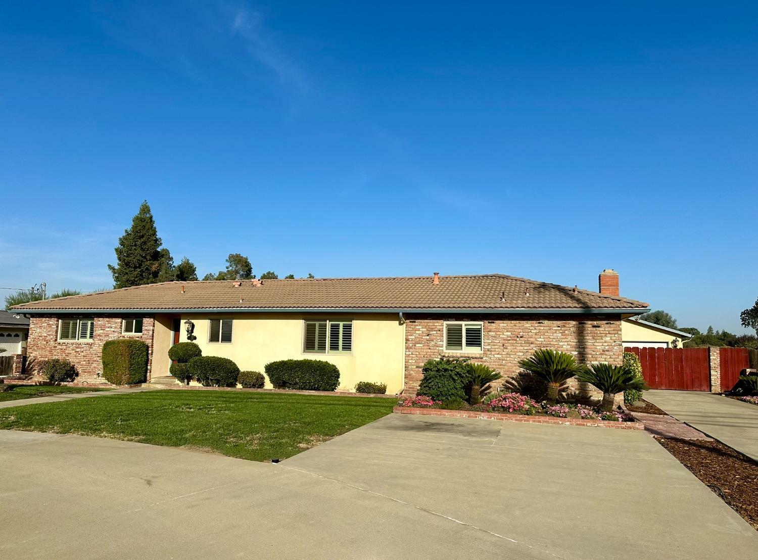 Property Photo: 8799 14th Avenue CA 93257