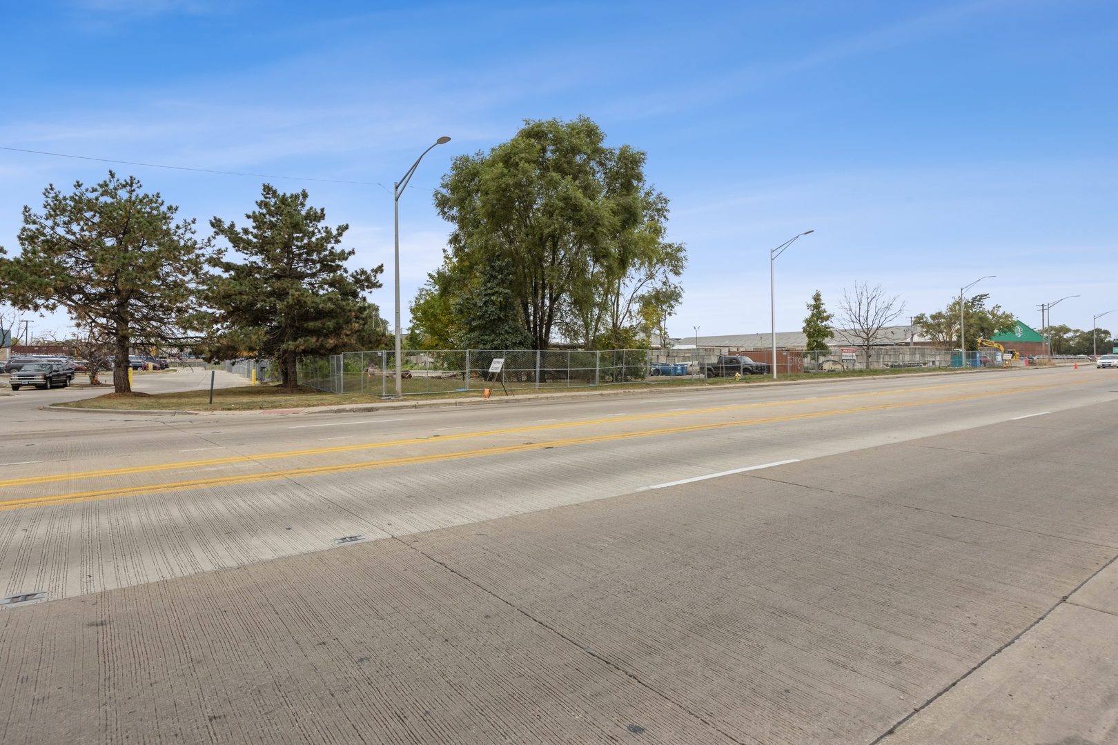 Property Photo:  3700 W Lake Street  IL 60160 