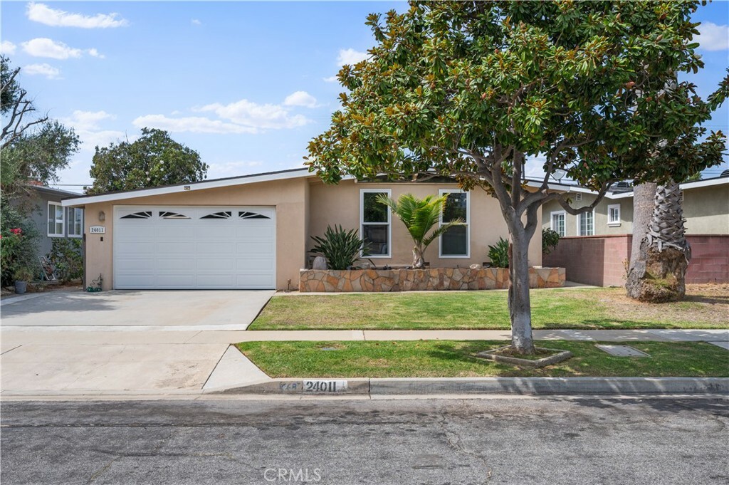 Property Photo:  24011 Huber Avenue  CA 90501 