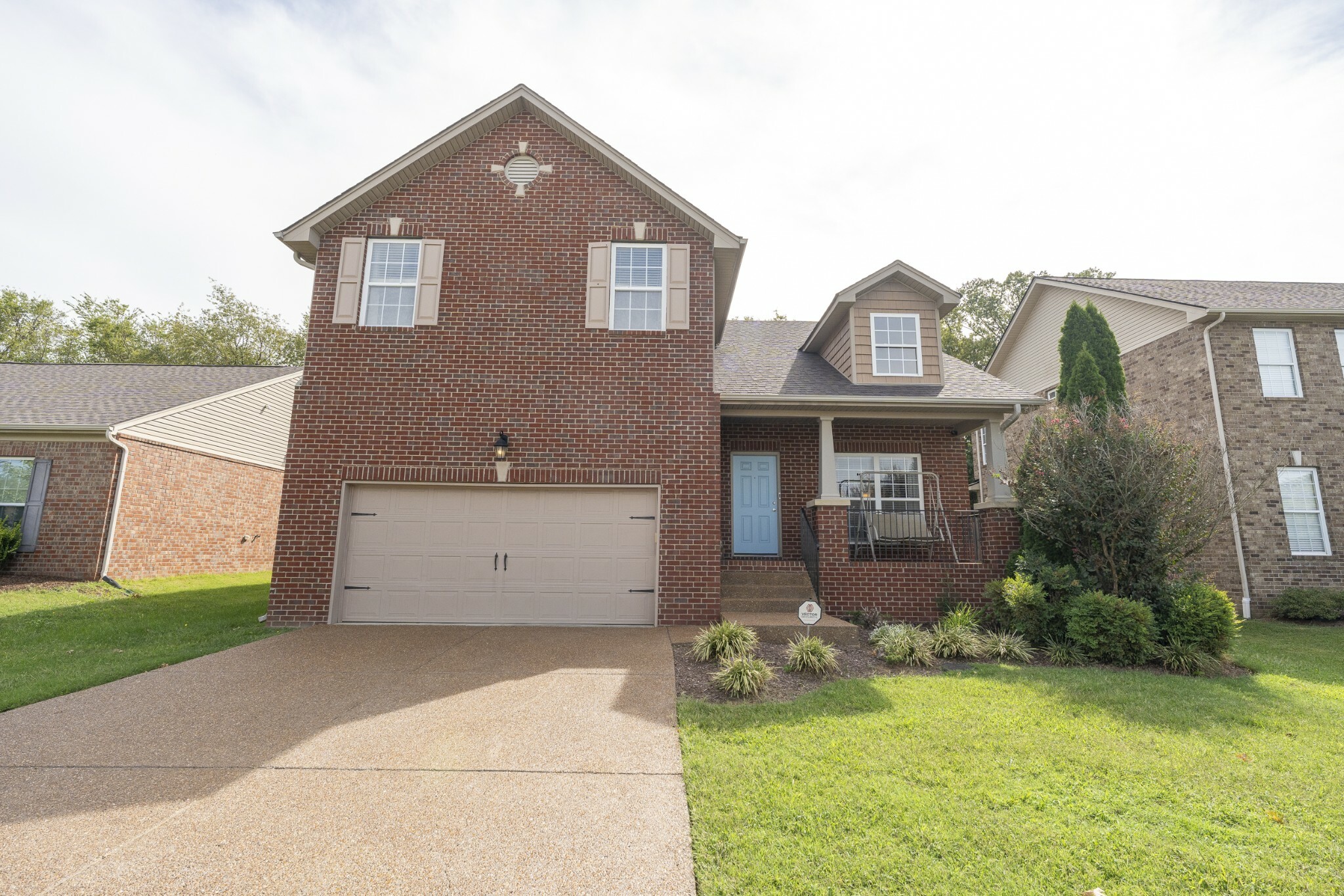 Property Photo:  7904 Oakfield Grove  TN 37027 