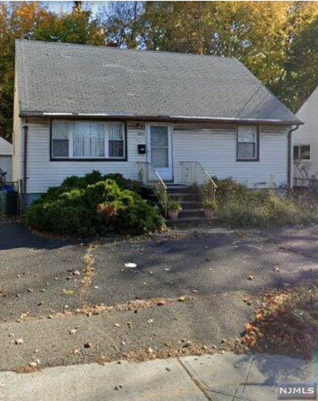 Property Photo:  402 Broad Avenue  NJ 07657 