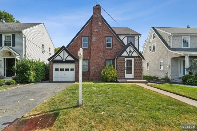 Property Photo:  60 Mountain Avenue  NJ 07003 