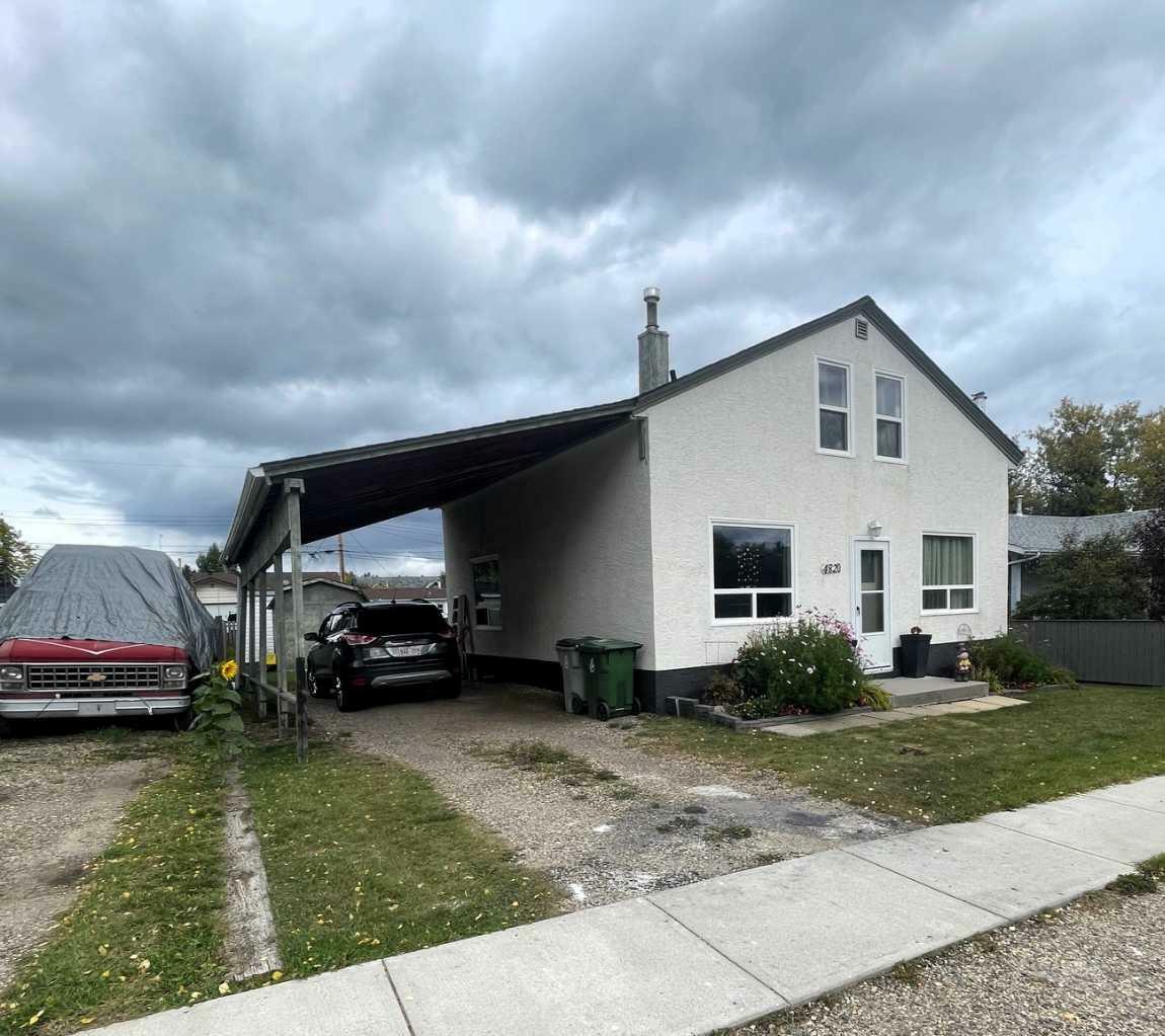 Photo de la propriété: 4820 17 Avenue AB T7E 1V6