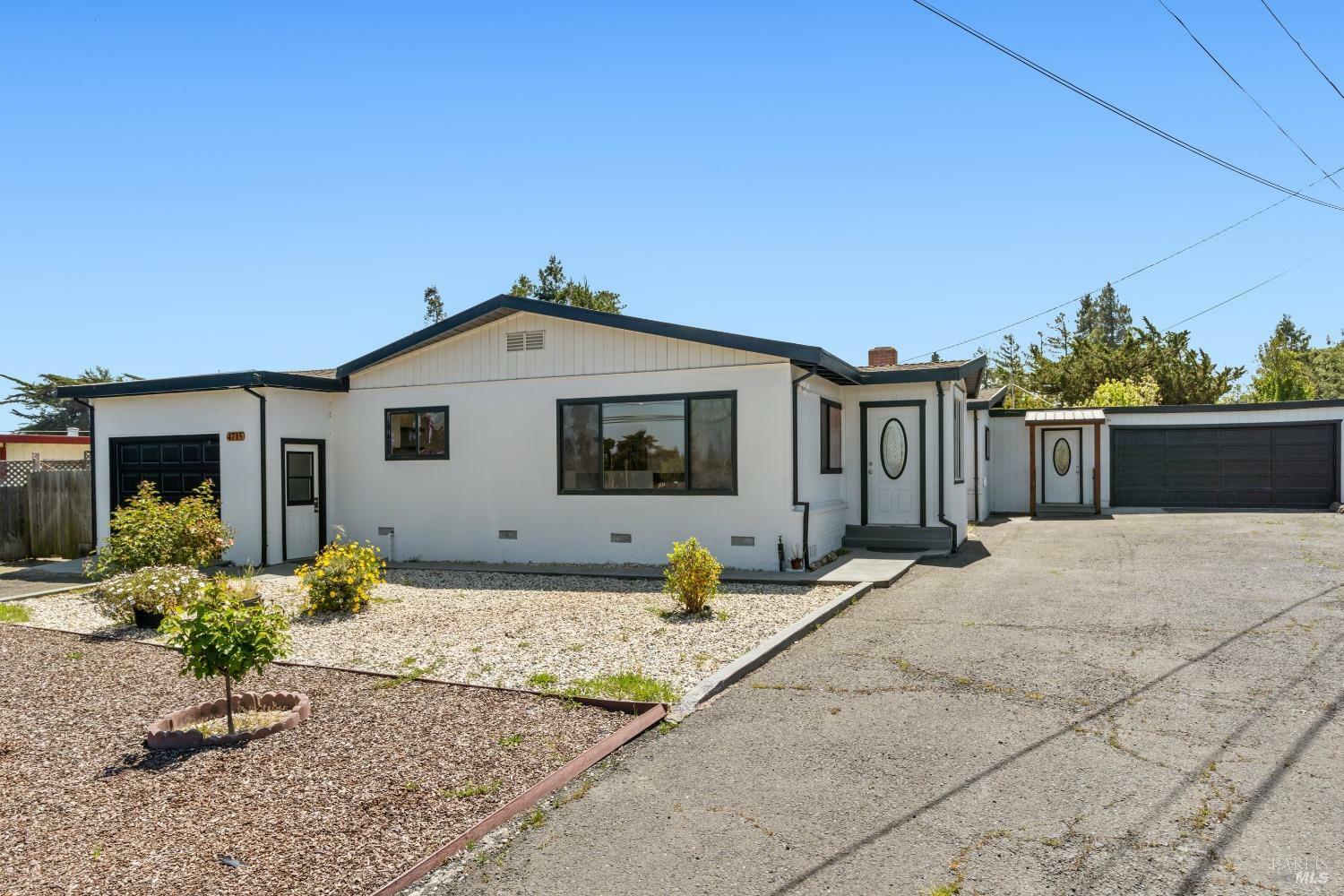 Property Photo:  4715 Bodega Avenue  CA 94952 