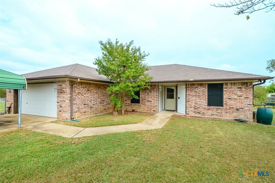 Property Photo:  309 County Road 4884  TX 76522 