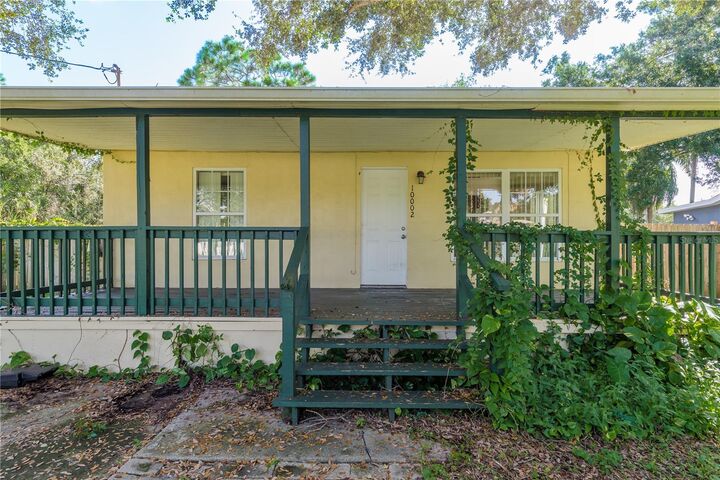 Property Photo: 10002 Oslin Street FL 33615