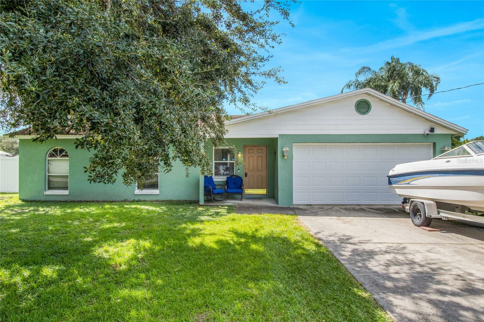 Property Photo:  7968 Apache Lane  FL 33810 