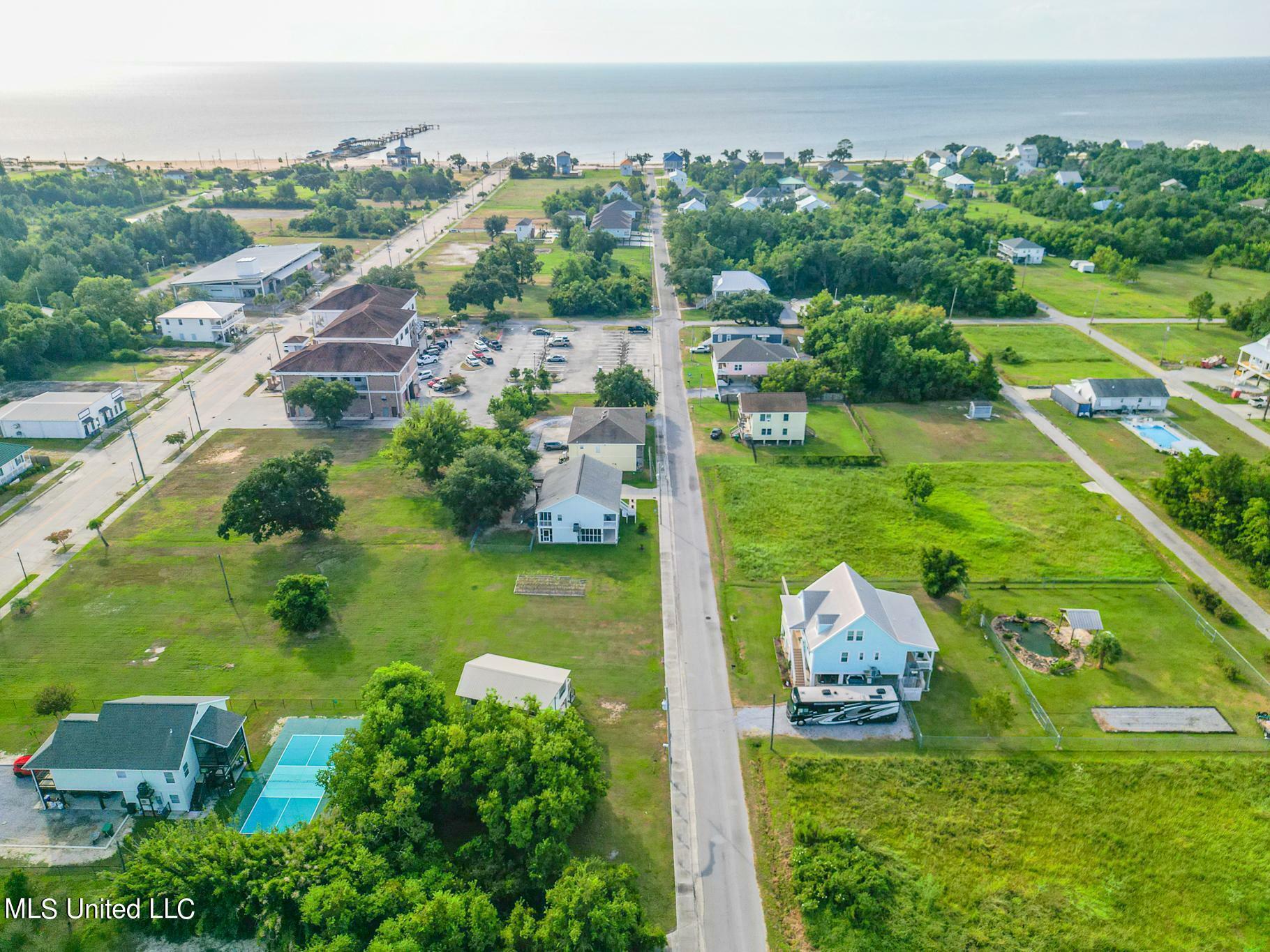 Property Photo:  316 Saint Joseph Street  MS 39576 