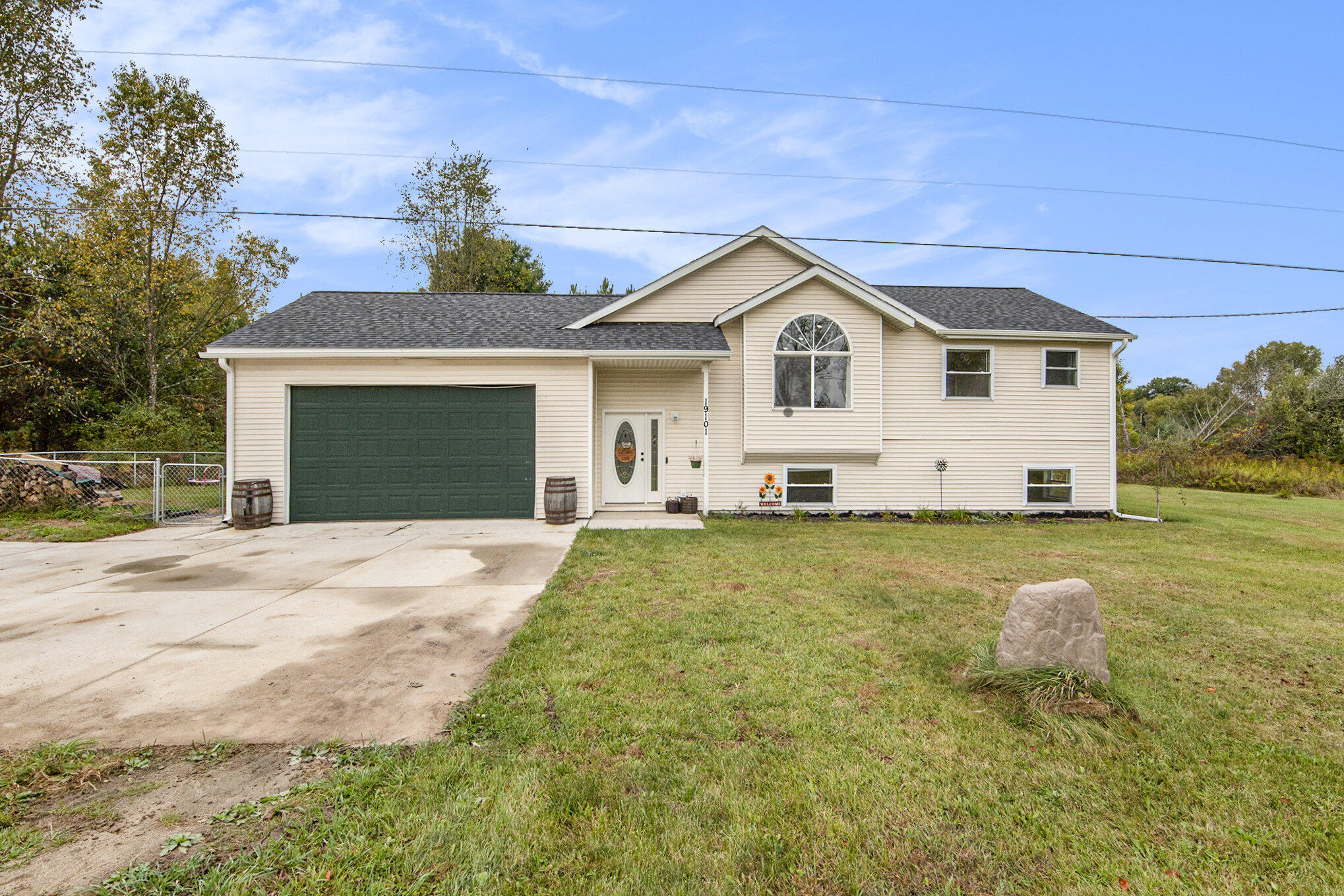 Property Photo: 19101 35th Avenue MI 49305