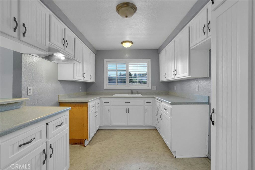 Property Photo:  4141 Hathaway Avenue 26  CA 90815 