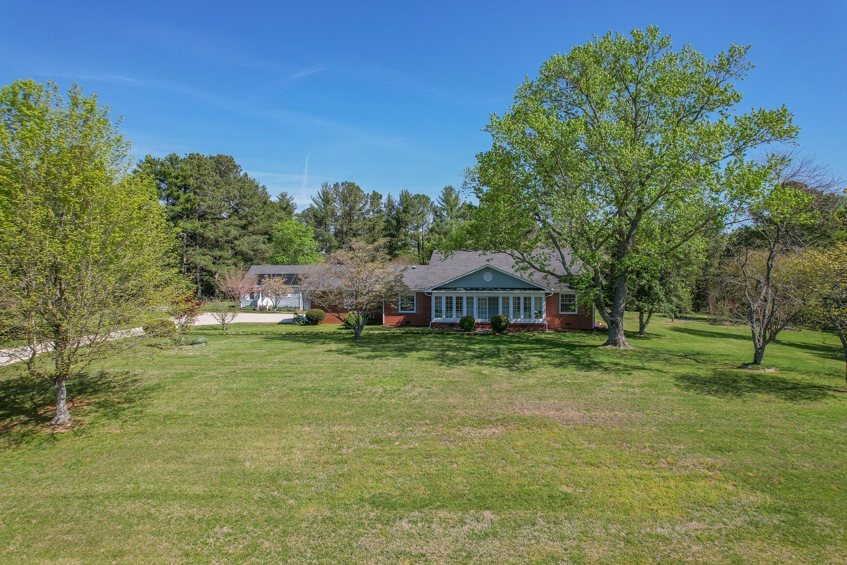 Property Photo:  1931 Wartrace Pike  TN 37160 