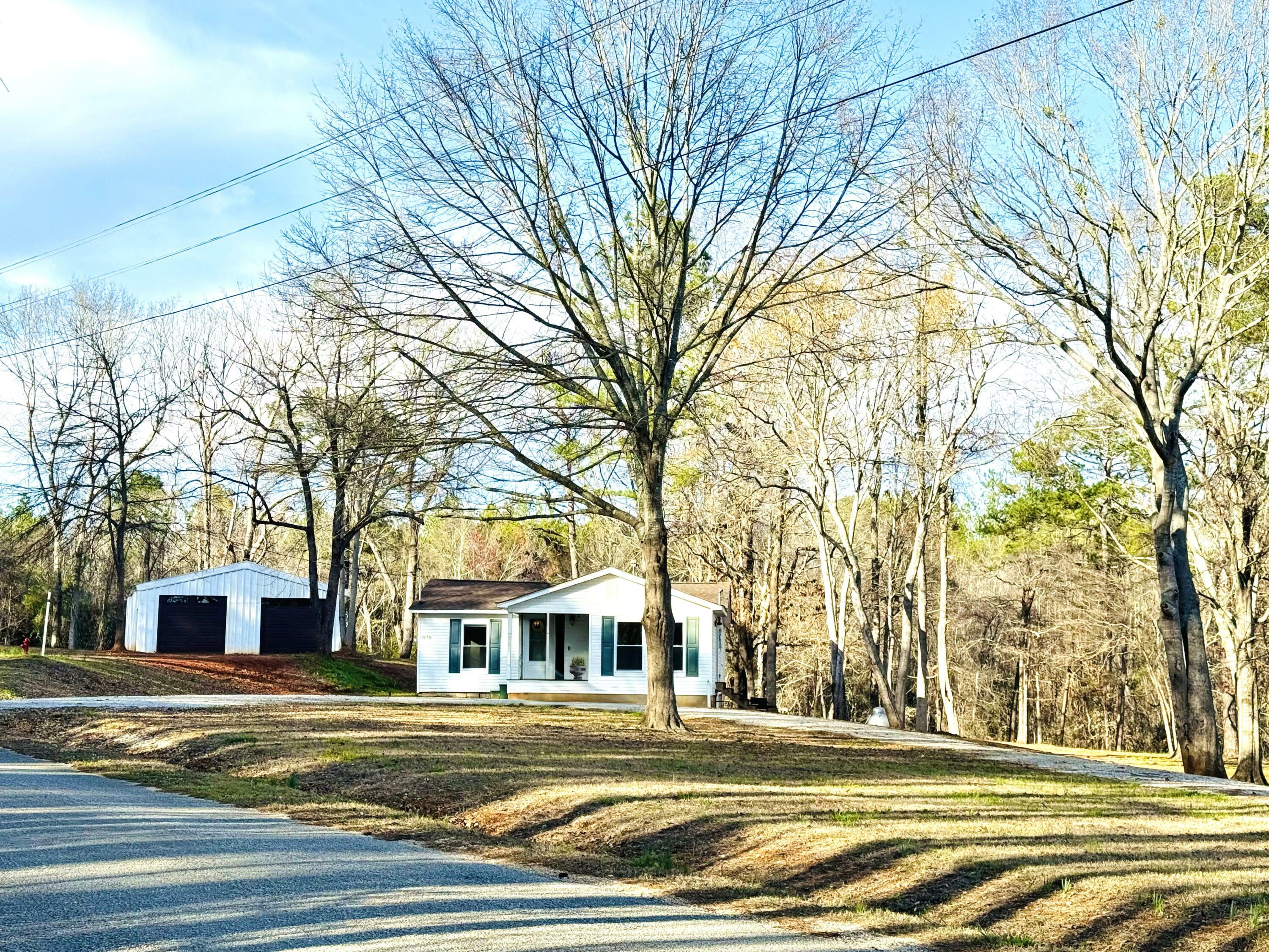 Property Photo:  1575 Mt Gilead Road  MS 38847 