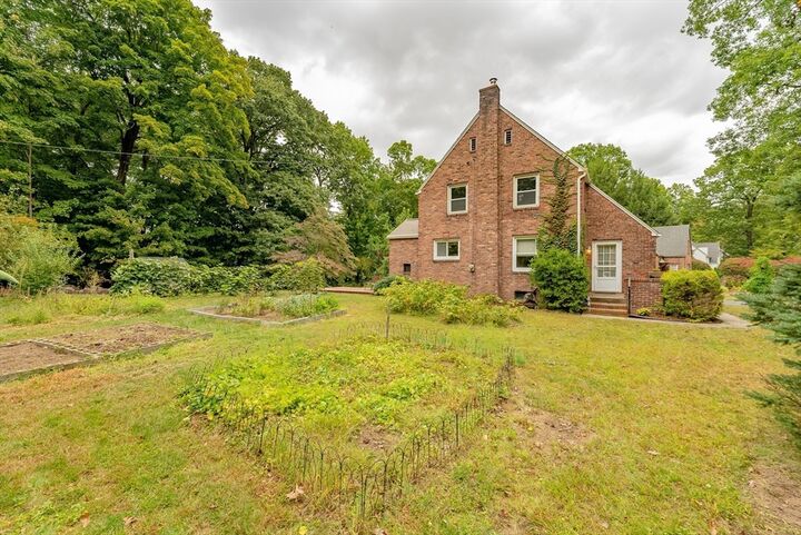 Property Photo: 322 Elm St MA 01028