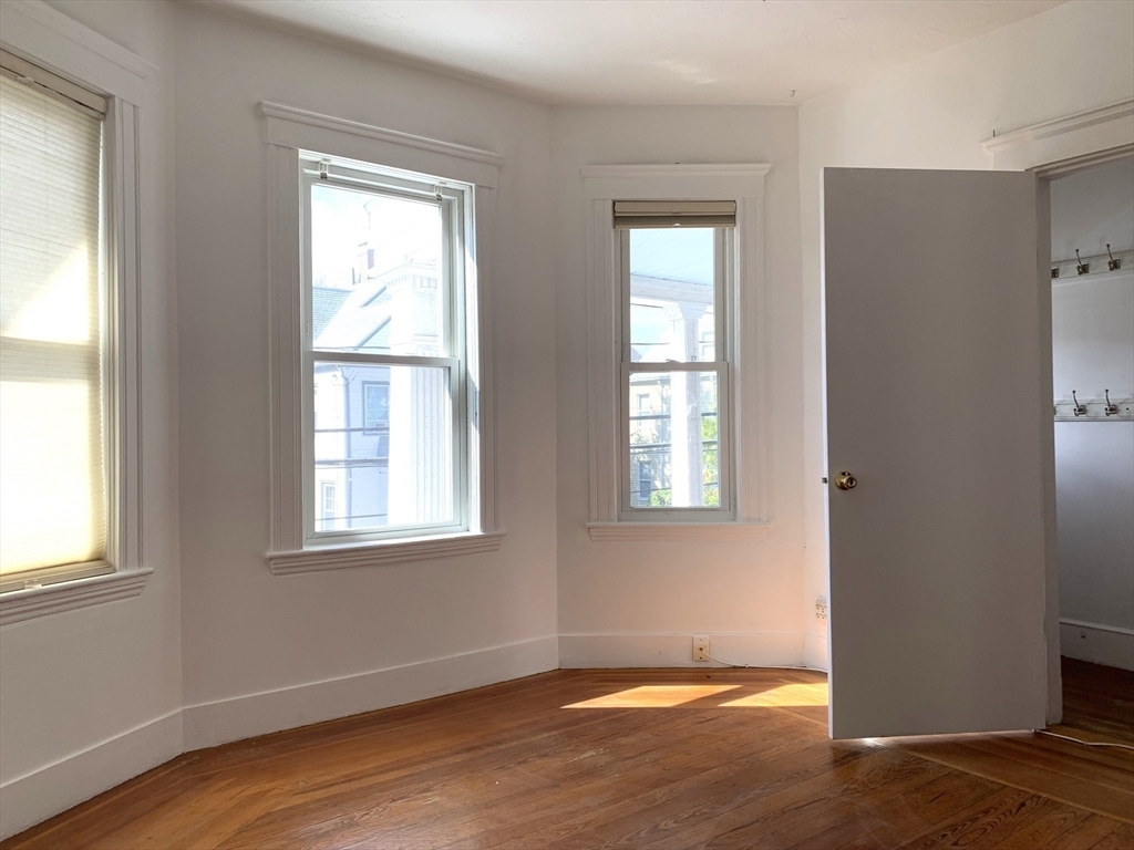 Property Photo:  275 Summer St B  MA 02144 