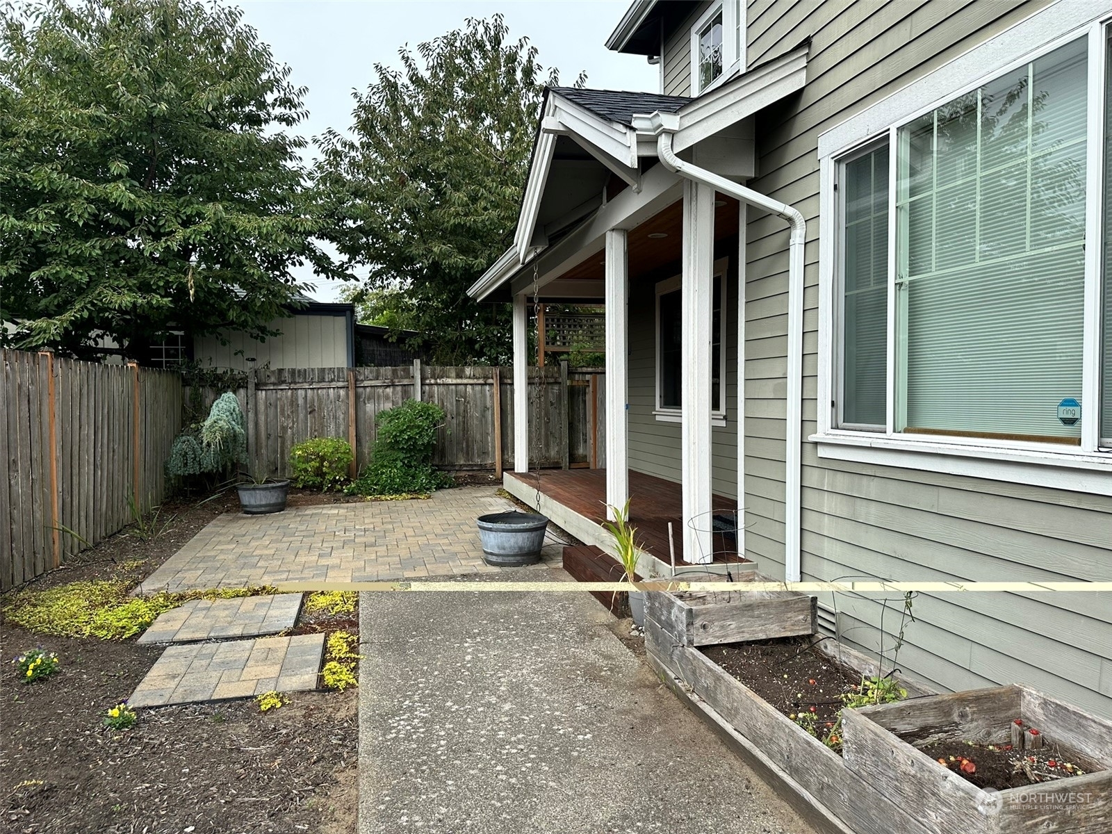 Property Photo:  2126 NE 12th Street  WA 98056 