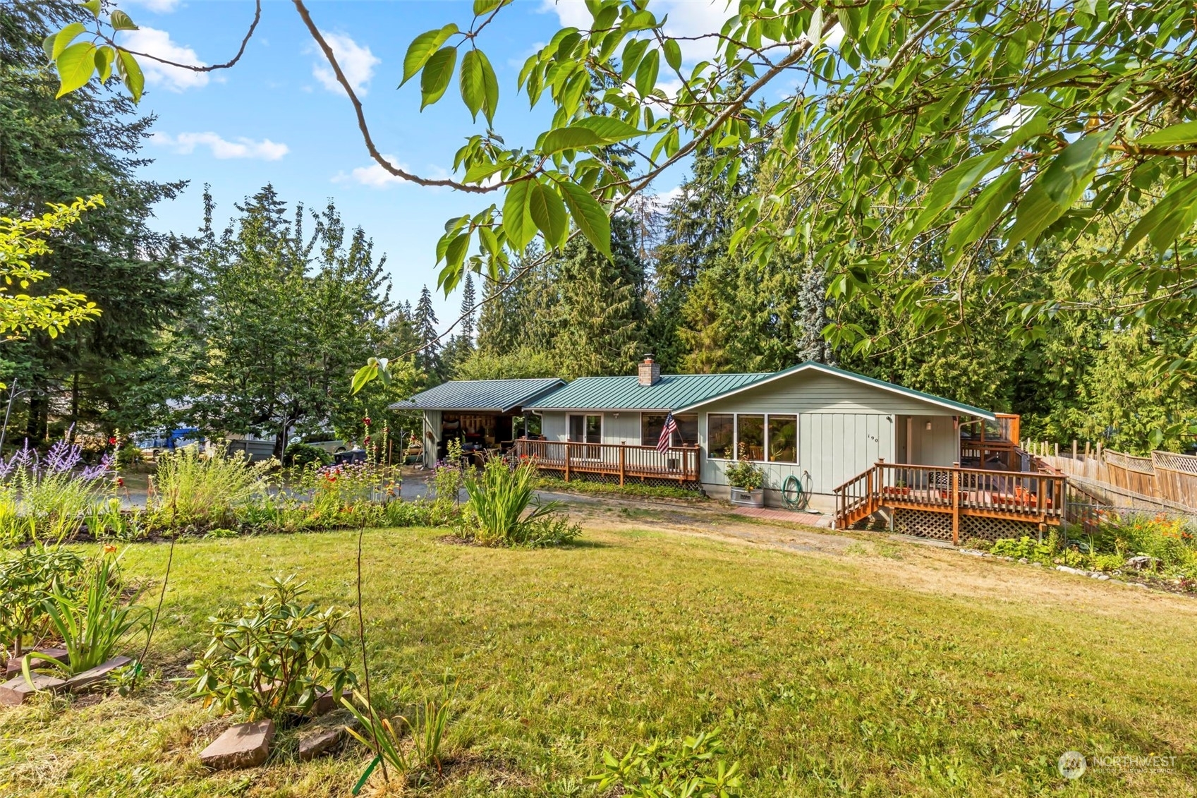 Property Photo:  190  Madera Drive  WA 98382 