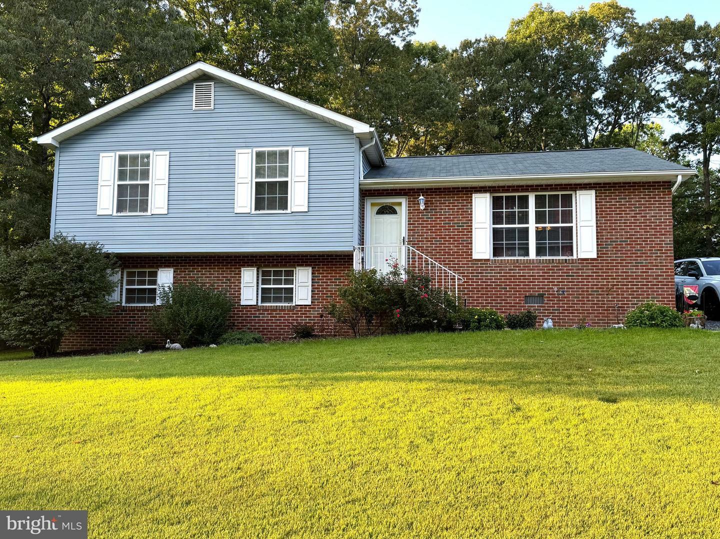 Property Photo:  20725 Wolftrap Street  MD 20653 