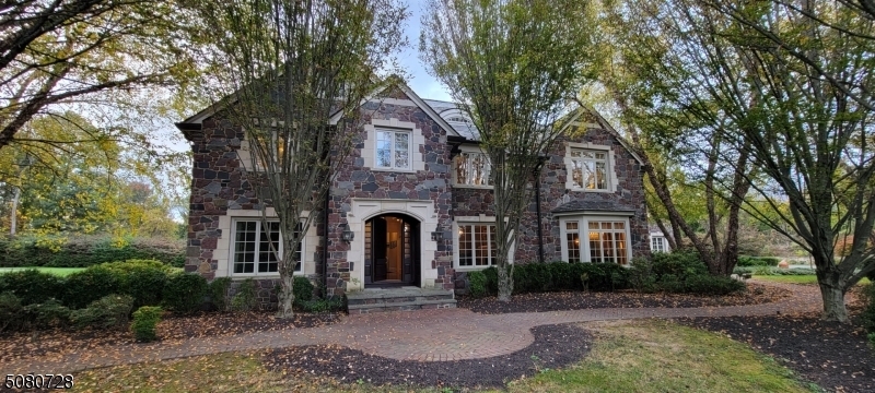 Property Photo: 8 Hunting Court NJ 07976