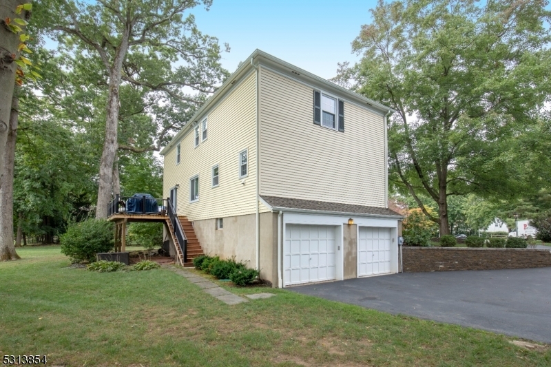 Property Photo:  15 Kary Way  NJ 07960 