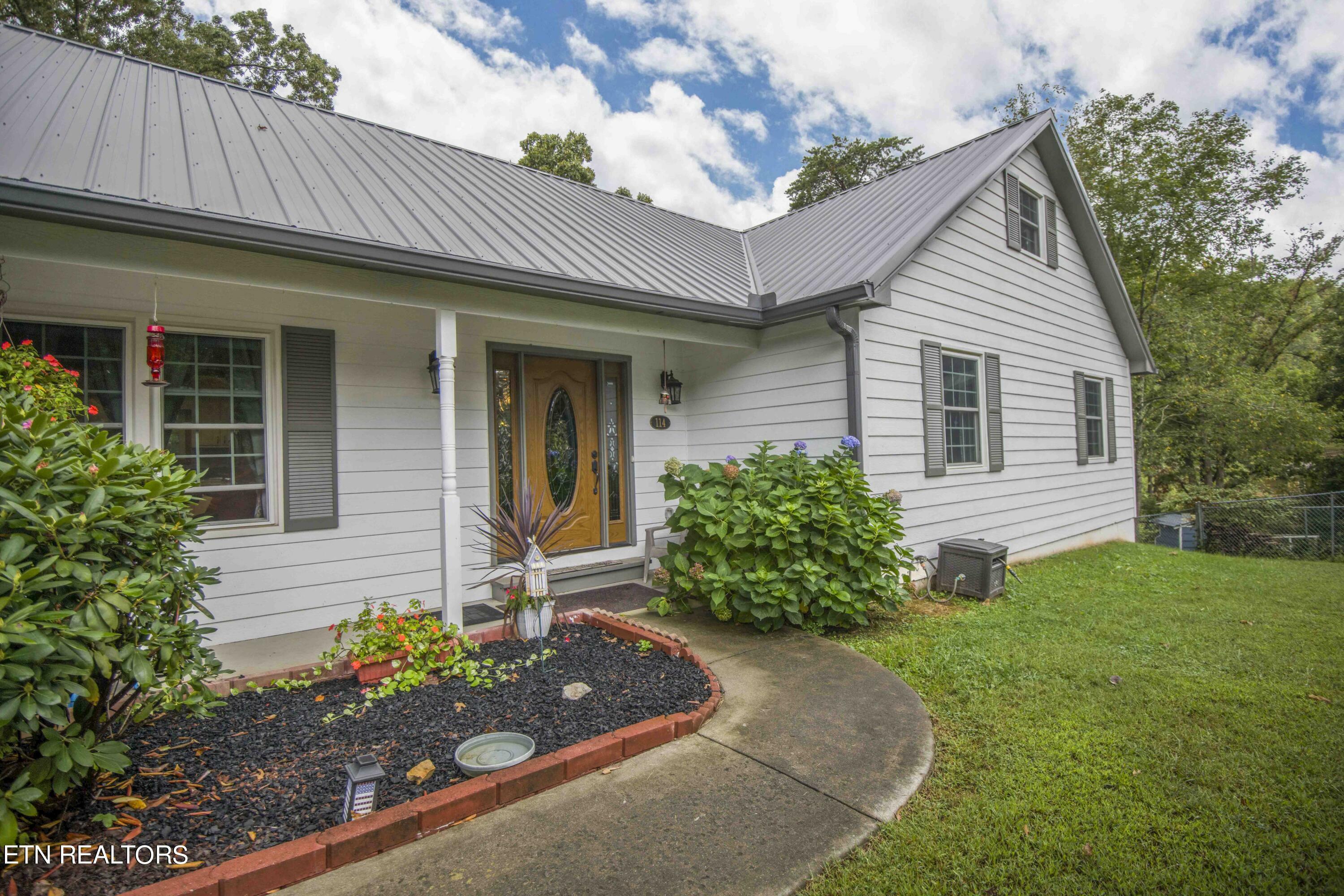 Property Photo:  114 Ambassador Lane  TN 37849 