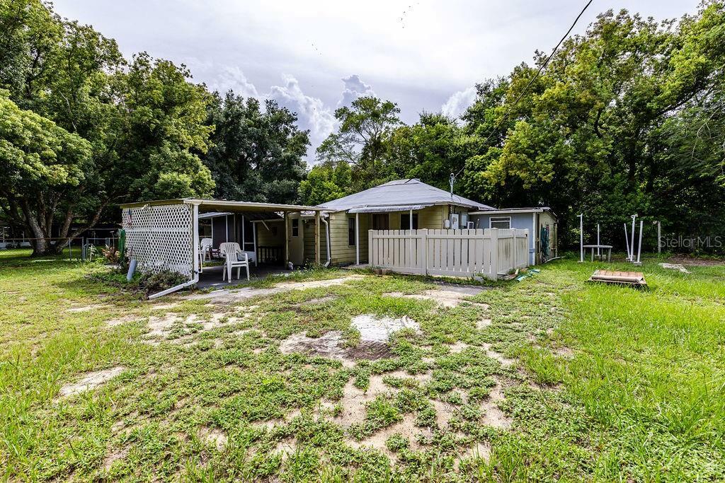 Property Photo:  102 Fruitwood Avenue  FL 32726 