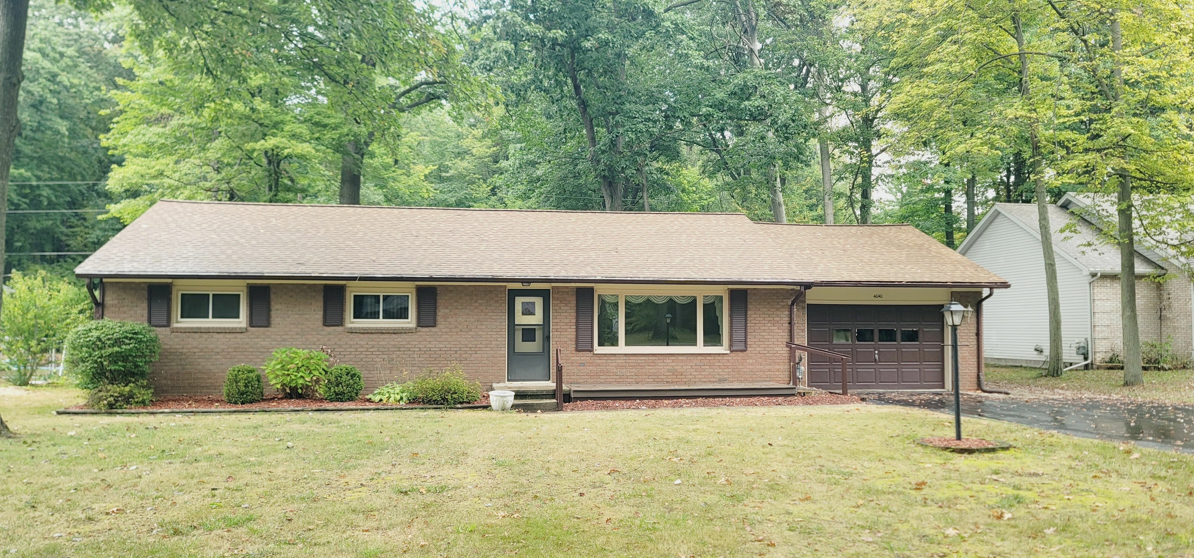 Property Photo:  4040 Blueberry Lane  MI 48059 4006 