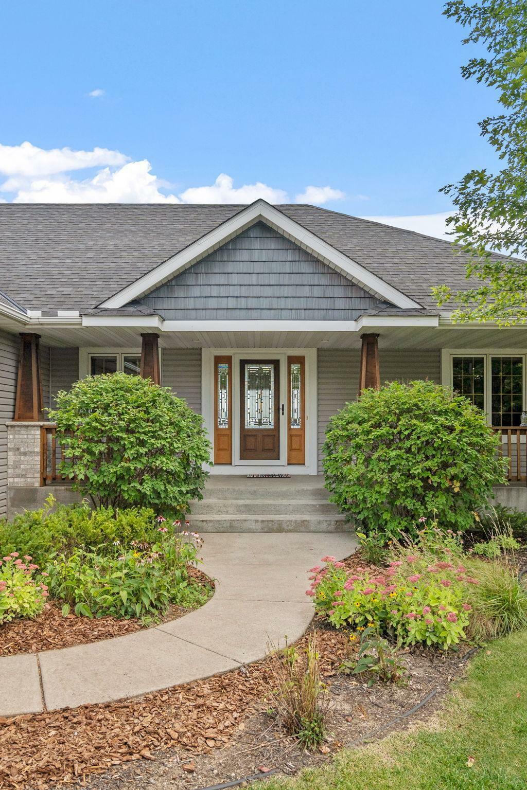 Property Photo:  708 Overlook Drive  MN 55313 