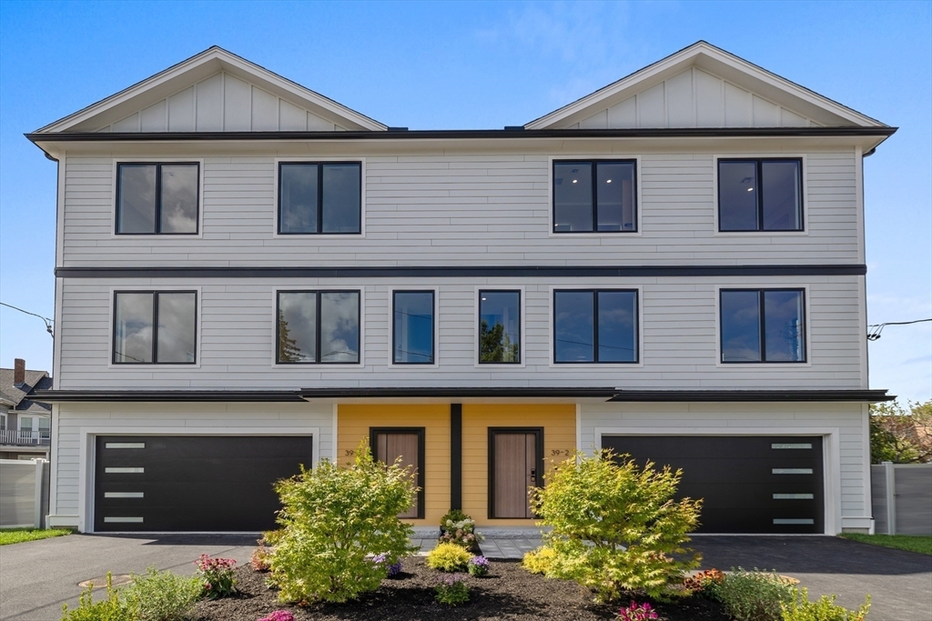 Property Photo: 39 Floyd Street 2 MA 02453