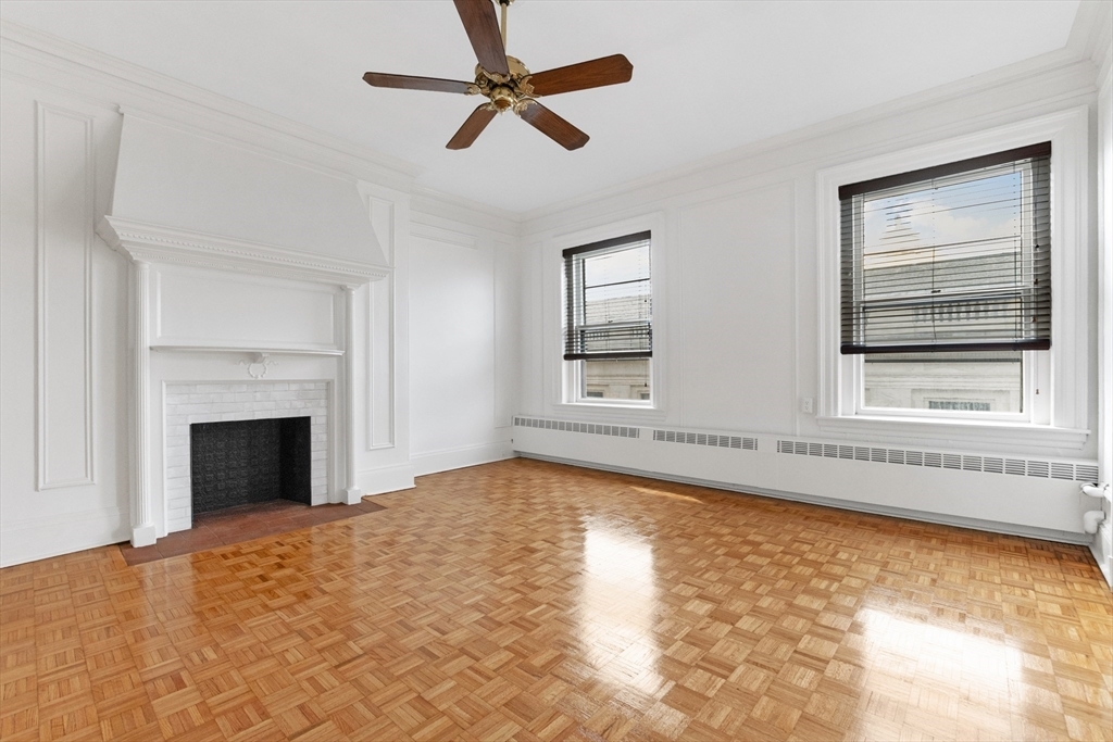 Property Photo:  21 Beacon St 7R  MA 02108 