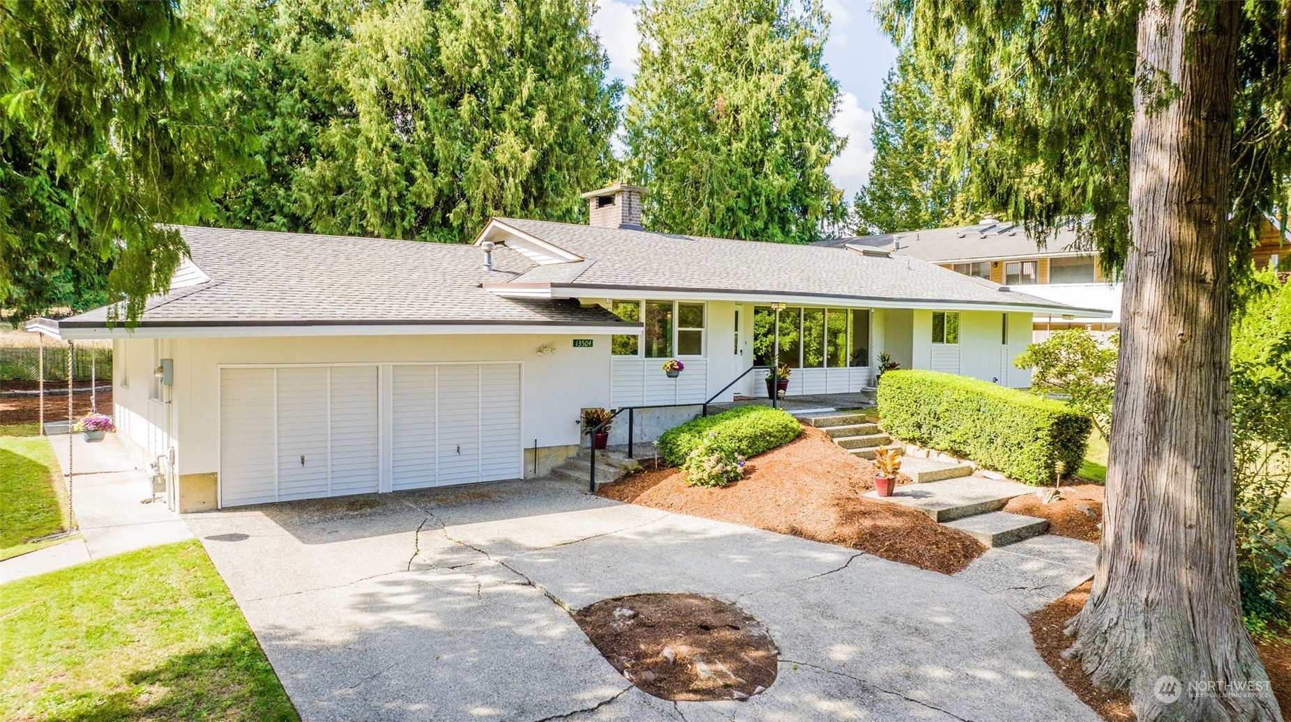 Property Photo:  13504 Kenwanda Drive  WA 98296 