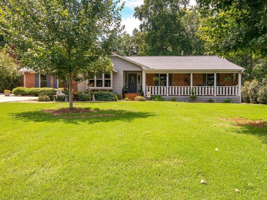 Property Photo:  507 Lakewinds Boulevard  SC 29349 