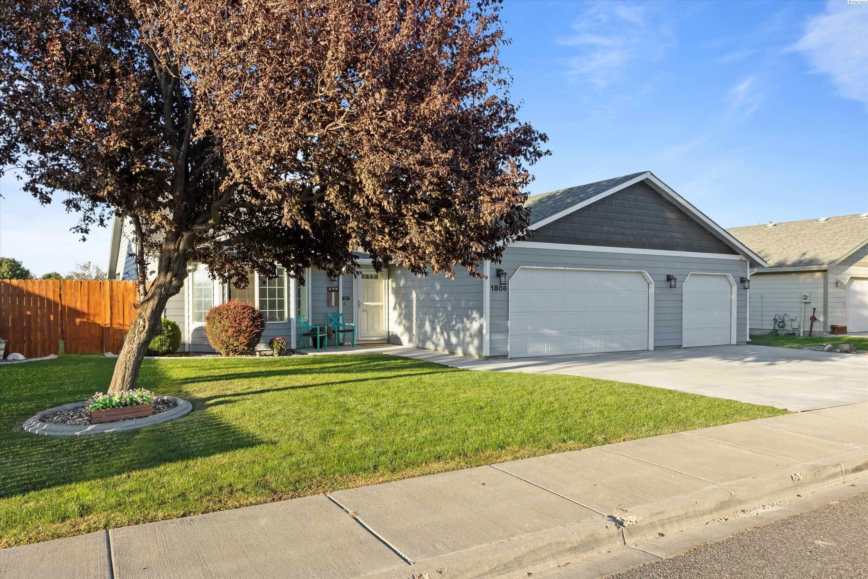 Property Photo:  1806 W 39th Avenue  WA 99337 